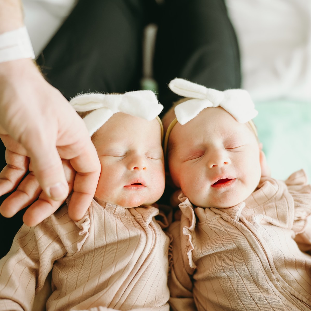 One Month with Twins: Lessons &&nbsp;Reflections